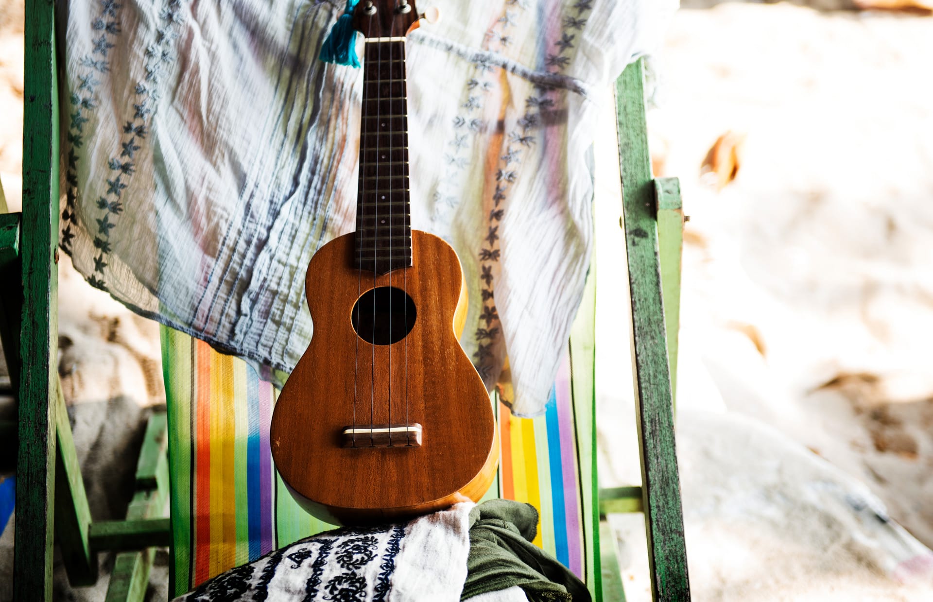 chitarra per musica folk