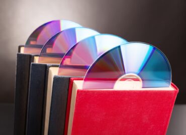 Cd dentro a libri